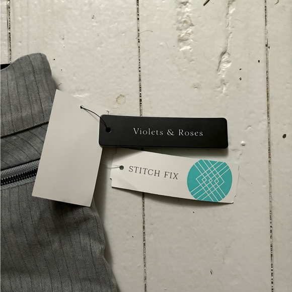 Light gray pinstripe violets and roses work pants - Picture 4 of 5